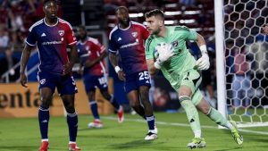 Rumor Maarten Paes ke Persib Bisakah Jadi Transfer Spektakuler ala Beckham